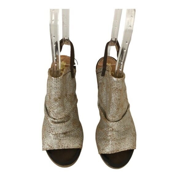 Unity In Diversity Womens Size 39 Metallic Fretia Block Heel Sandal - Picture 3 of 6